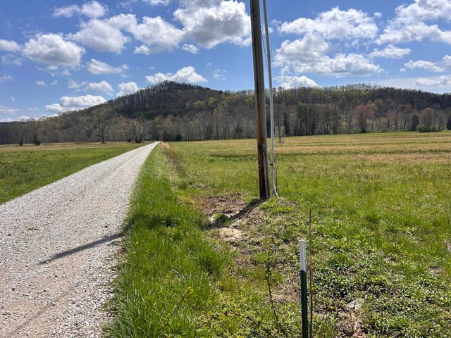 261 Arvil Lane, Crab Orchard, KY 40419