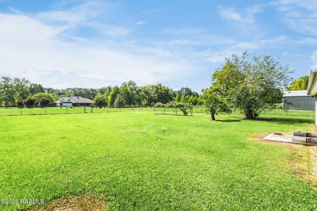 276 Highway 182, Sunset, LA 70584