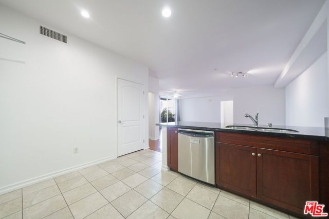 629 Traction Avenue 511, Los Angeles, CA 90013