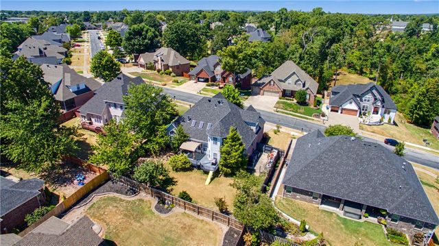 4006 NE Kensington Avenue, Bentonville, AR 72712