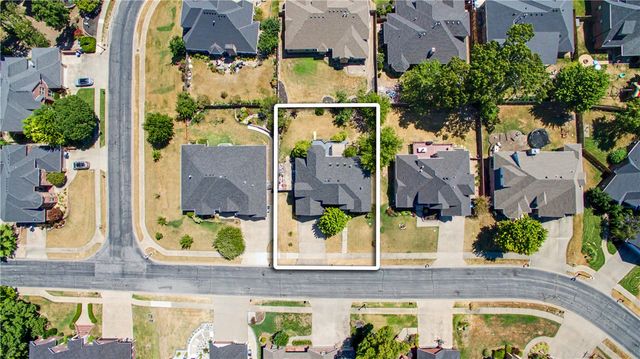 4006 NE Kensington Avenue, Bentonville, AR 72712