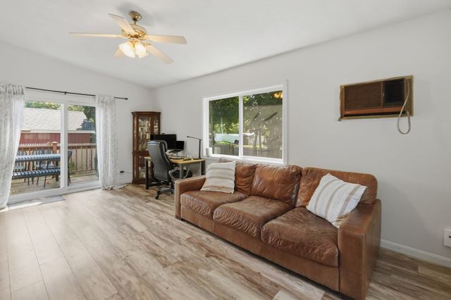 3 Carol Lane, Medway, MA 02053