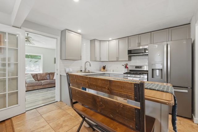 3 Carol Lane, Medway, MA 02053