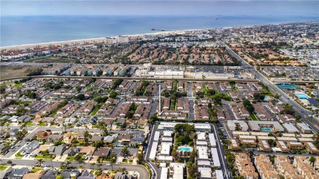 21135 Freeport, Huntington Beach, CA 92646