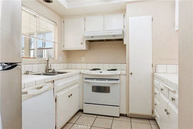 21135 Freeport, Huntington Beach, CA 92646