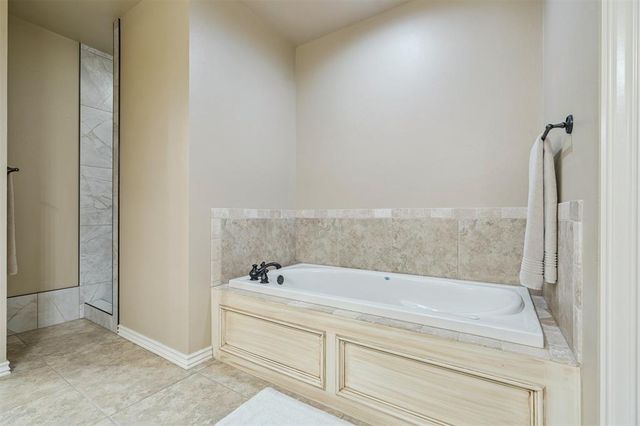 4408 Shorthorn Lane, Edmond, OK 73034