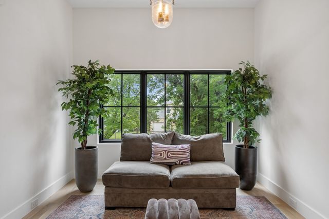 4032 Lively Lane, Dallas, TX 75220