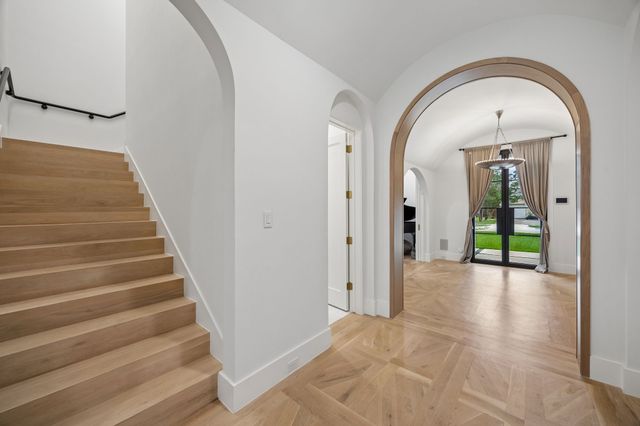 4032 Lively Lane, Dallas, TX 75220