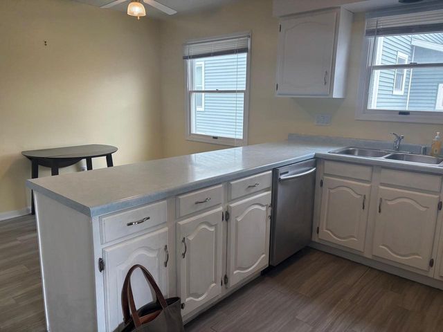 919 BISMARCK AVENUE, Oshkosh, WI 54902