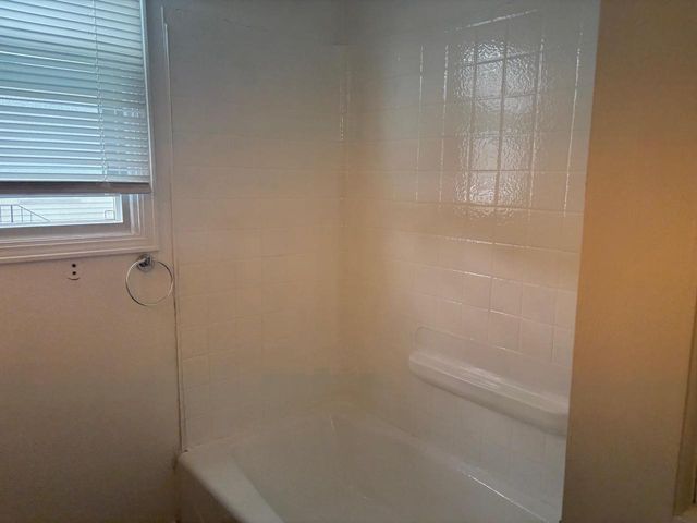 919 BISMARCK AVENUE, Oshkosh, WI 54902