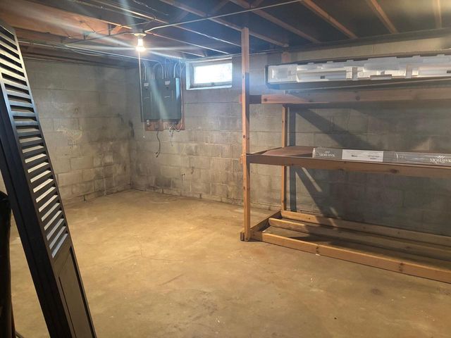 919 BISMARCK AVENUE, Oshkosh, WI 54902