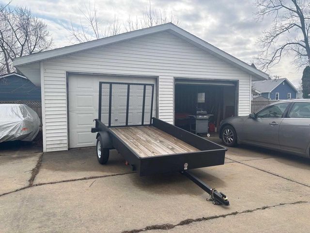 919 BISMARCK AVENUE, Oshkosh, WI 54902