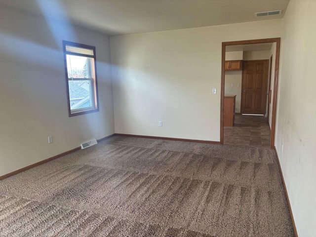 919 BISMARCK AVENUE, Oshkosh, WI 54902