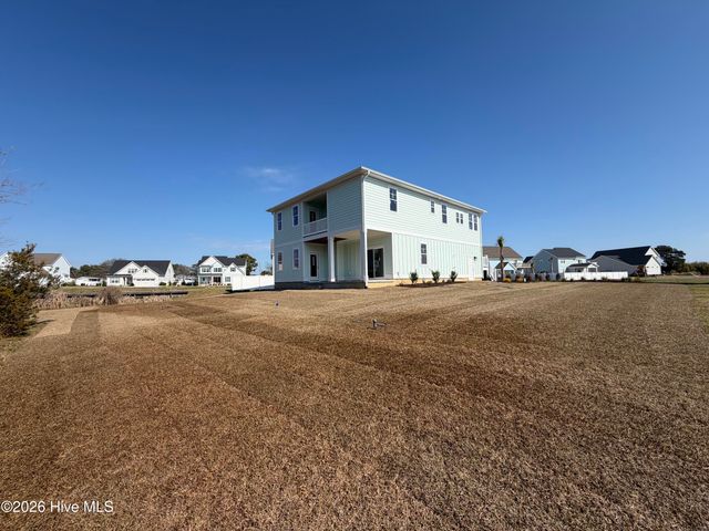 389 Coastline Circle, Swansboro, NC 28584