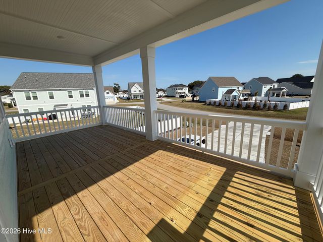 389 Coastline Circle, Swansboro, NC 28584
