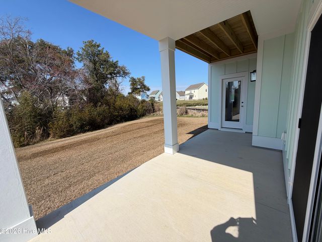 389 Coastline Circle, Swansboro, NC 28584