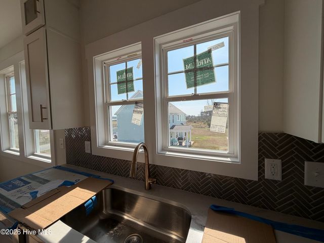 389 Coastline Circle, Swansboro, NC 28584