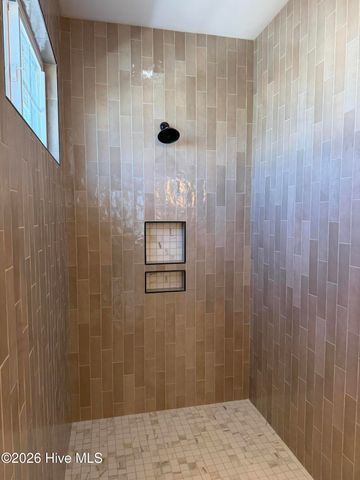 389 Coastline Circle, Swansboro, NC 28584