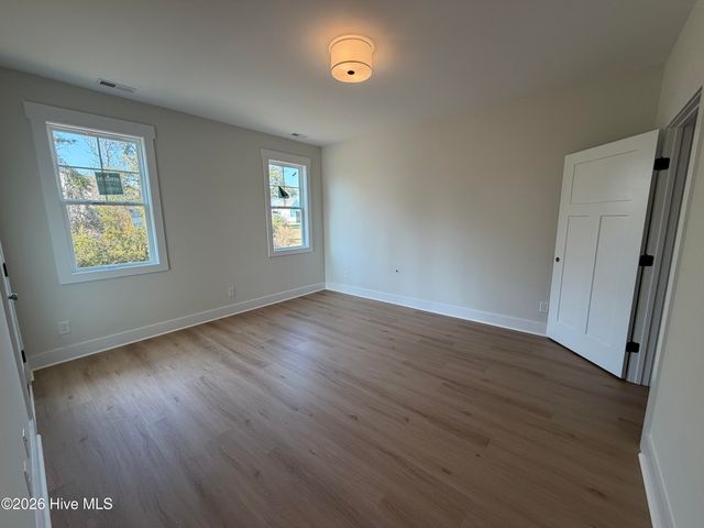 389 Coastline Circle, Swansboro, NC 28584