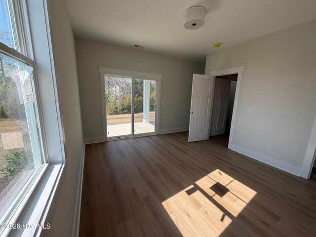 389 Coastline Circle, Swansboro, NC 28584