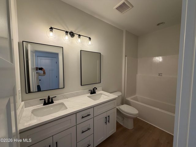 389 Coastline Circle, Swansboro, NC 28584