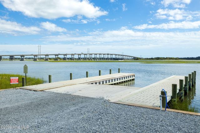 389 Coastline Circle, Swansboro, NC 28584
