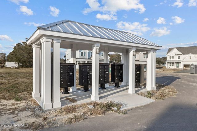 389 Coastline Circle, Swansboro, NC 28584