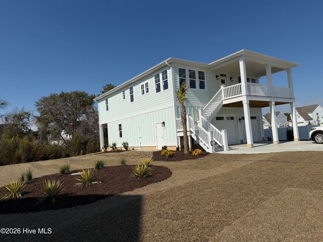 389 Coastline Circle, Swansboro, NC 28584