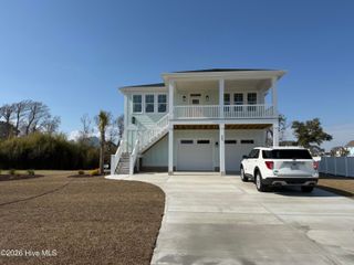 389 Coastline Circle, Swansboro, NC 28584