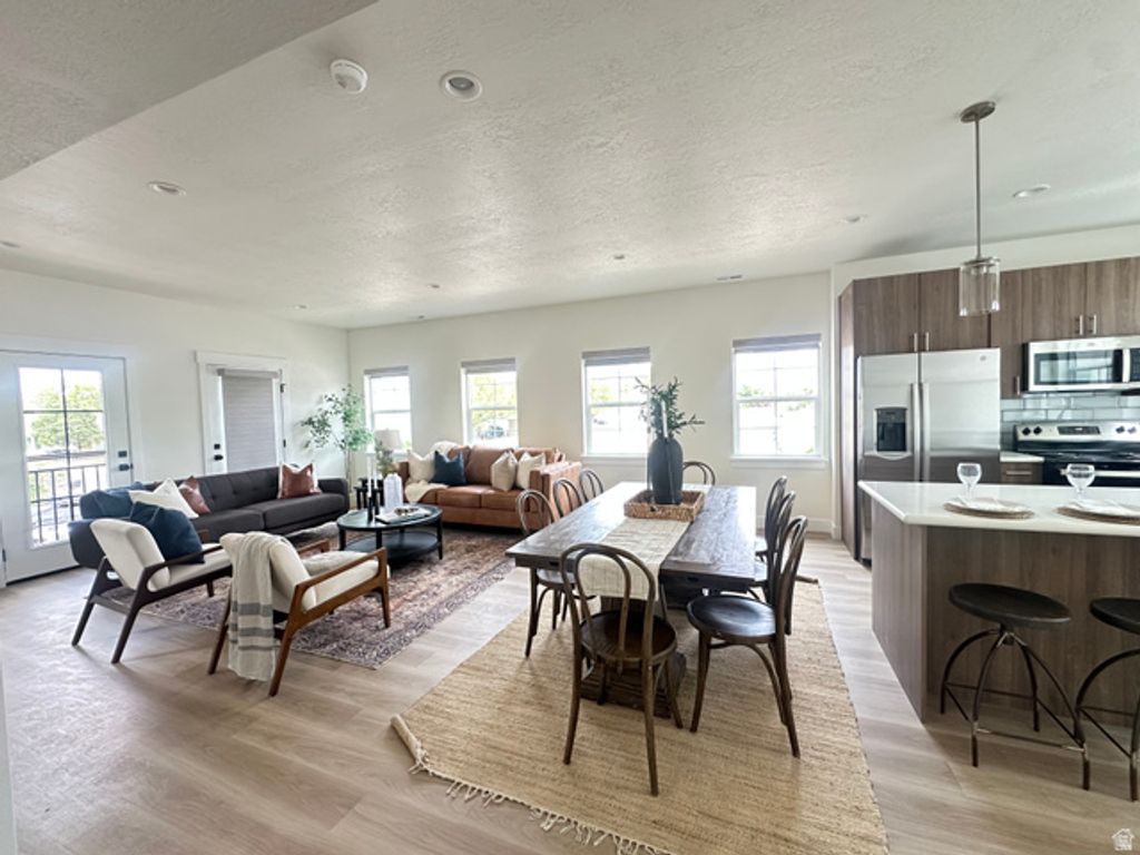 7852 S HOLDEN, Midvale, UT 84047