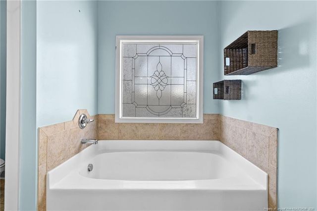 2053 yellowbrick Road, Fayetteville, NC 28314