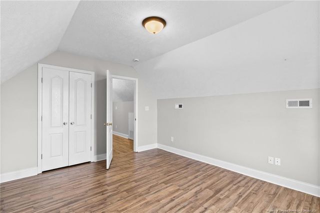 2053 yellowbrick Road, Fayetteville, NC 28314