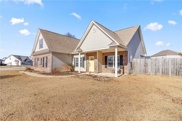 2053 yellowbrick Road, Fayetteville, NC 28314