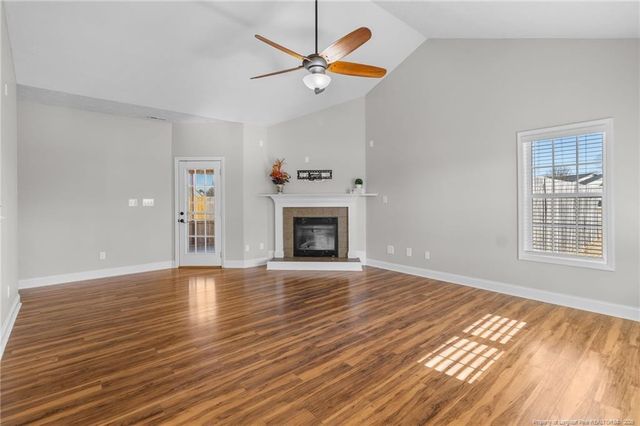 2053 yellowbrick Road, Fayetteville, NC 28314