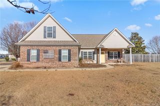 2053 yellowbrick Road, Fayetteville, NC 28314