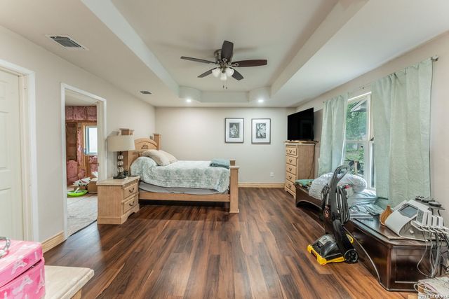 1659 AMANDA ST, San Antonio, TX 78210