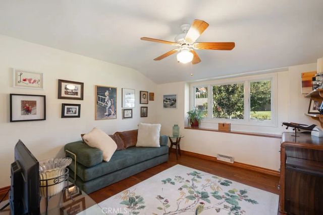 2011 Redberry, North Tustin, CA 92705