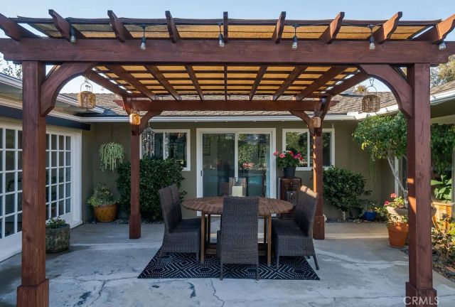 2011 Redberry, North Tustin, CA 92705