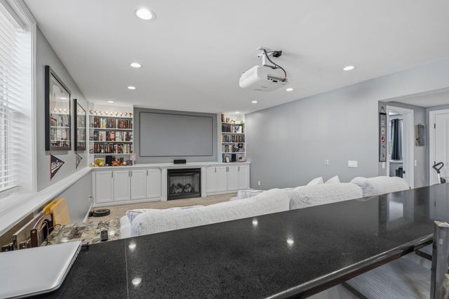 10750 Alabama Street, Crown Point, IN 46307
