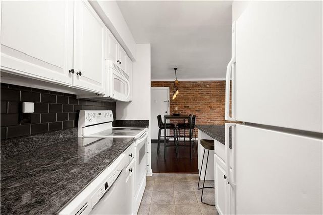 1020 Margarite Dr. H, Scott Twp, PA 15216