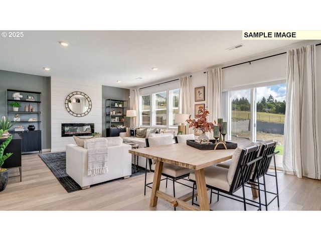 1518 W 14TH Ave, La Center, WA 98629
