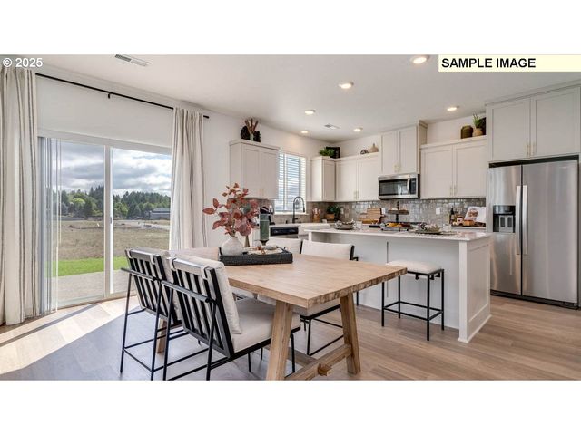 1518 W 14TH Ave, La Center, WA 98629