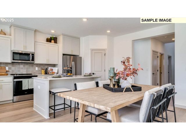 1518 W 14TH Ave, La Center, WA 98629