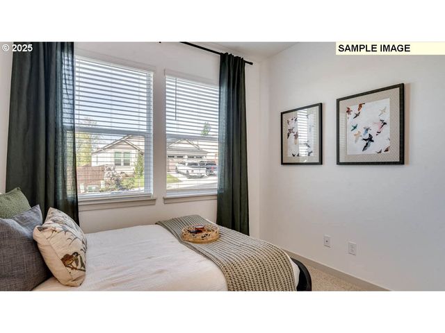 1518 W 14TH Ave, La Center, WA 98629