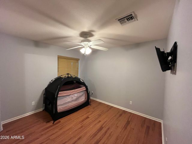 802 E ROBERTS Road, Phoenix, AZ 85022