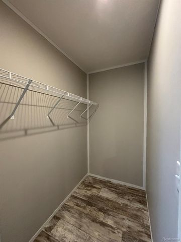 3621 Hawthorne Street, Village Of Clarkston, MI 48348