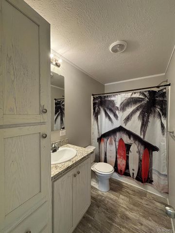 3621 Hawthorne Street, Village Of Clarkston, MI 48348