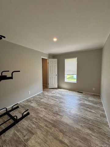 3621 Hawthorne Street, Village Of Clarkston, MI 48348