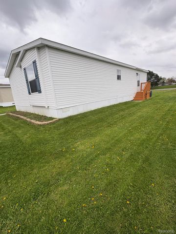 3621 Hawthorne Street, Village Of Clarkston, MI 48348