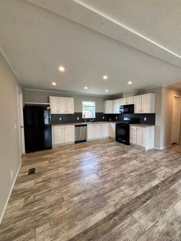3621 Hawthorne Street, Village Of Clarkston, MI 48348